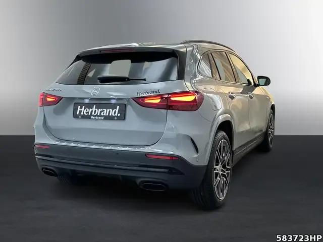 Mercedes-Benz GLA 250