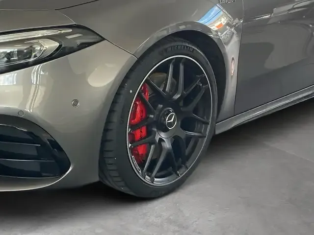 Mercedes-Benz A 45 AMG
