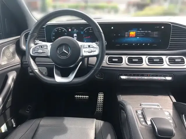 Mercedes-Benz GLS 400
