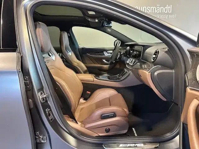 Mercedes-Benz E 63 AMG