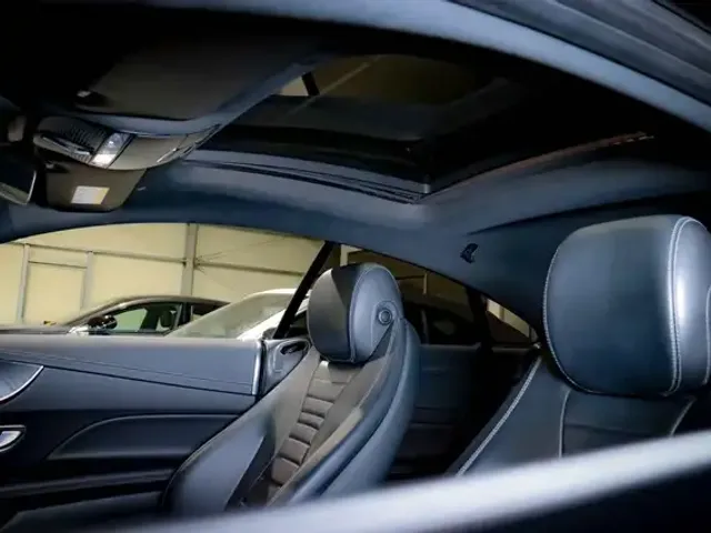 Mercedes-Benz E 400