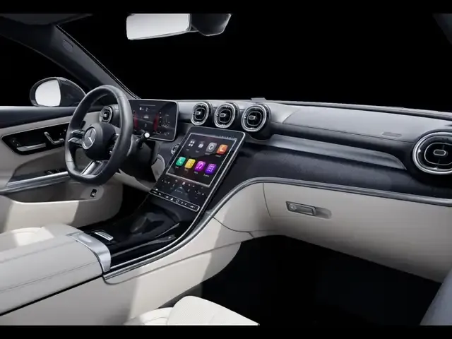 Mercedes-Benz CLE 200