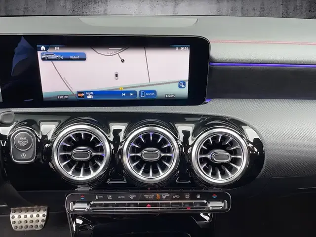 Mercedes-Benz CLA 220