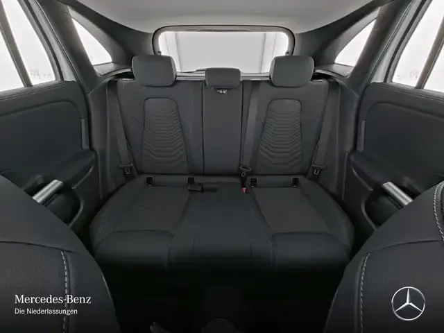 Mercedes-Benz GLA 180