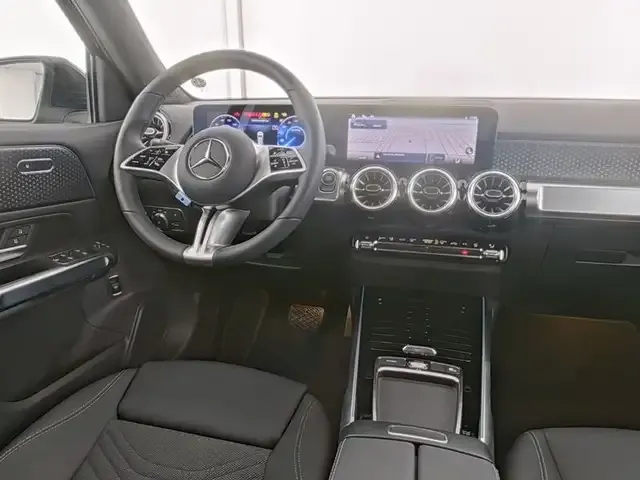 Mercedes-Benz EQB 300