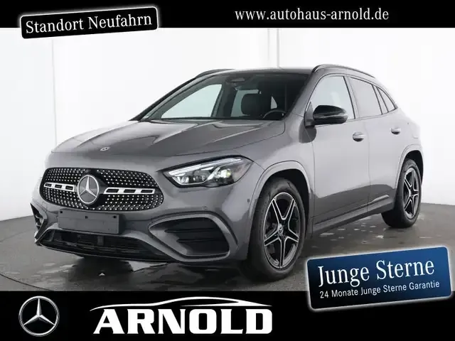 Mercedes-Benz GLA 220