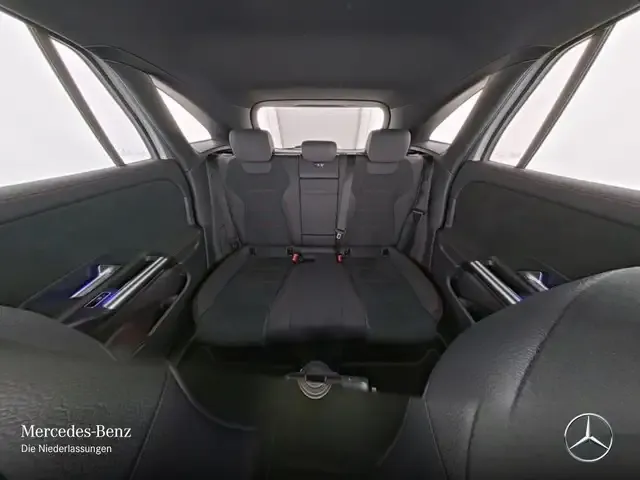 Mercedes-Benz EQA 300
