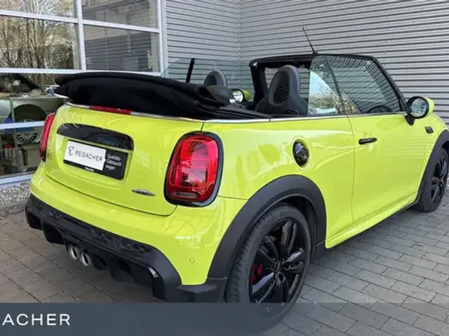 MINI John Cooper Works Cabrio