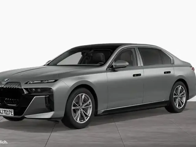 BMW i7