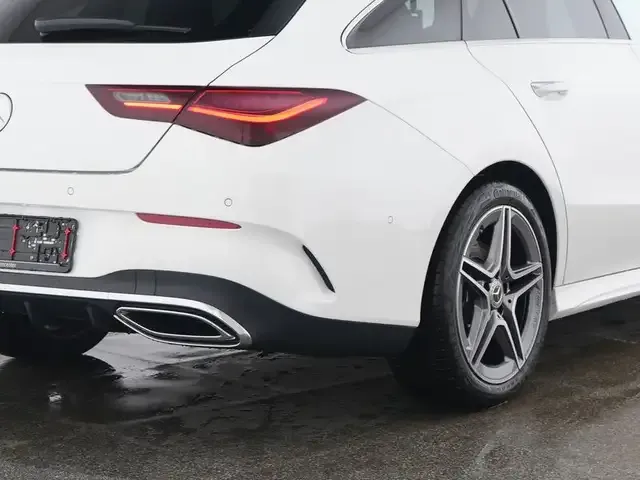Mercedes-Benz CLA 200