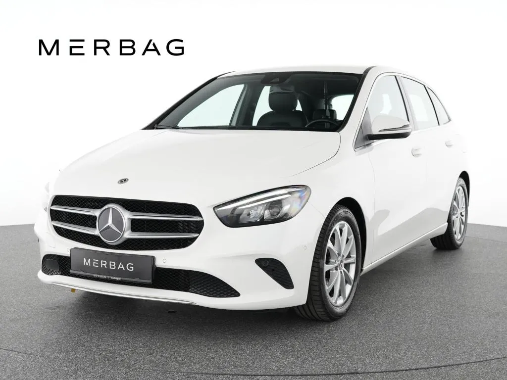 Mercedes-Benz B 180