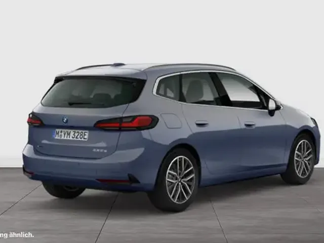 BMW 225