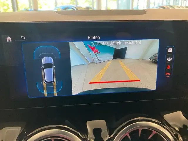 Mercedes-Benz EQA 350