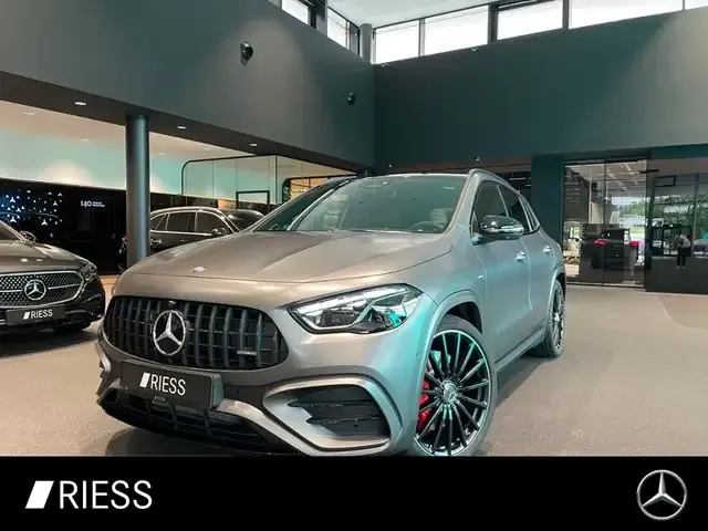 Mercedes-Benz GLA 45 AMG