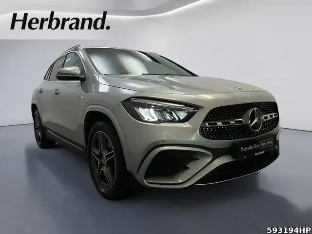 Mercedes-Benz GLA 250