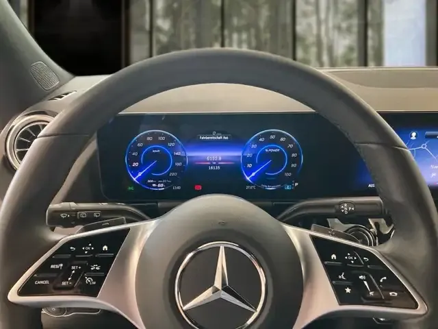 Mercedes-Benz EQA 350