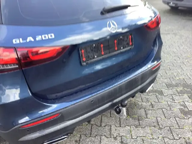 Mercedes-Benz GLA 200