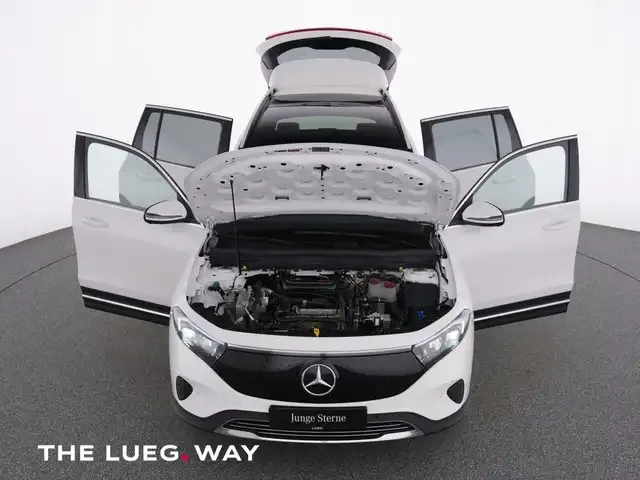 Mercedes-Benz EQB 300