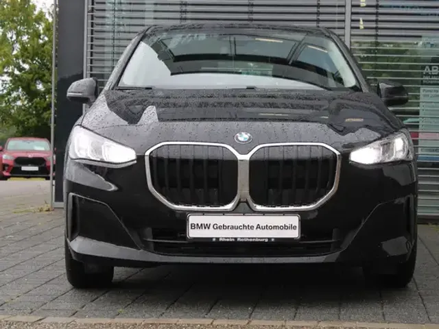 BMW 218
