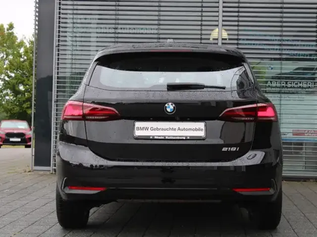 BMW 218