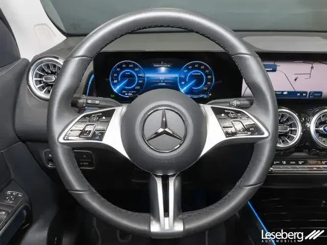 Mercedes-Benz EQB 350