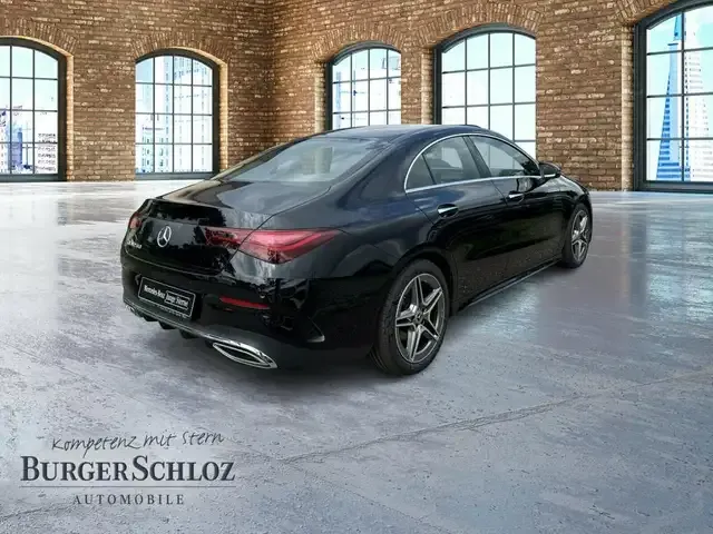 Mercedes-Benz CLA 200