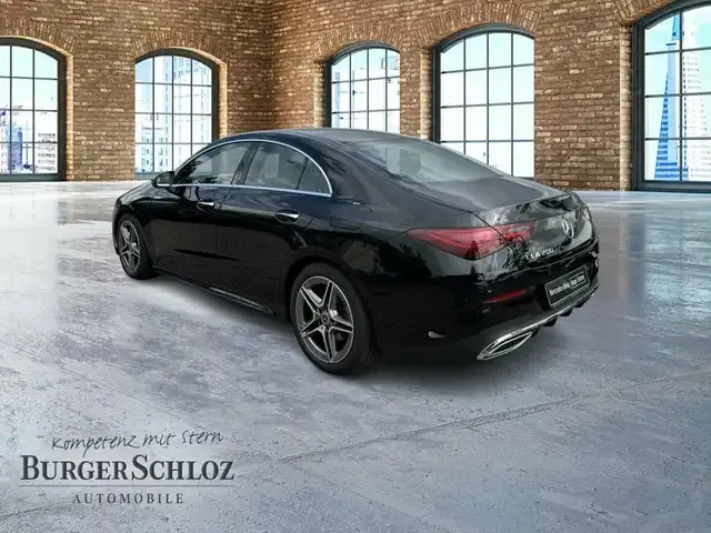 Mercedes-Benz CLA 200