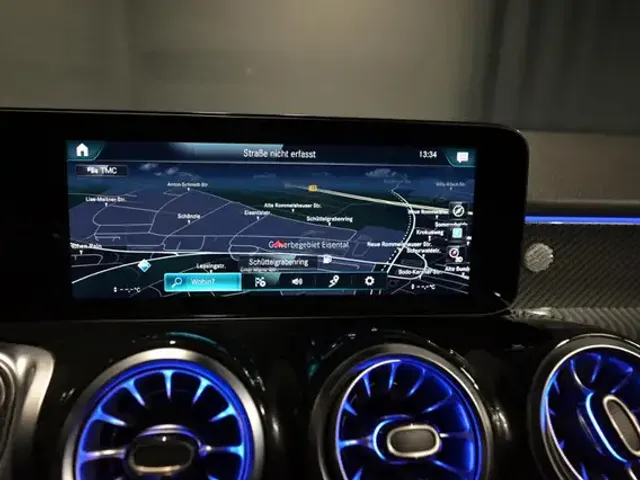 Mercedes-Benz GLB 250