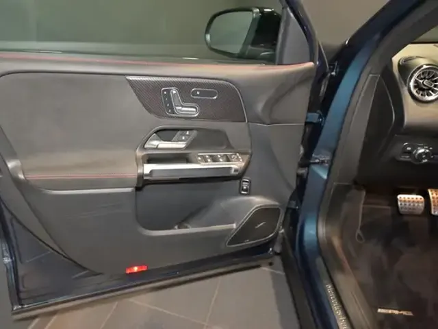 Mercedes-Benz GLB 250