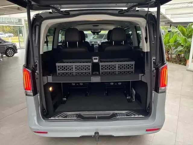 Mercedes-Benz V 250