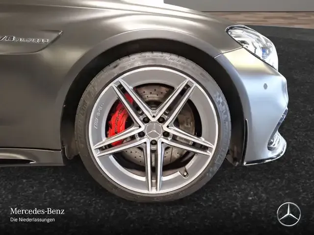 Mercedes-Benz C 63 AMG