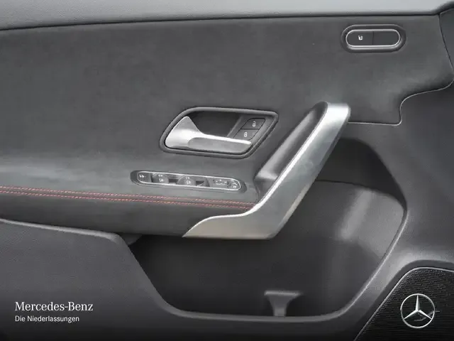 Mercedes-Benz A 220