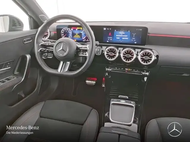 Mercedes-Benz A 220