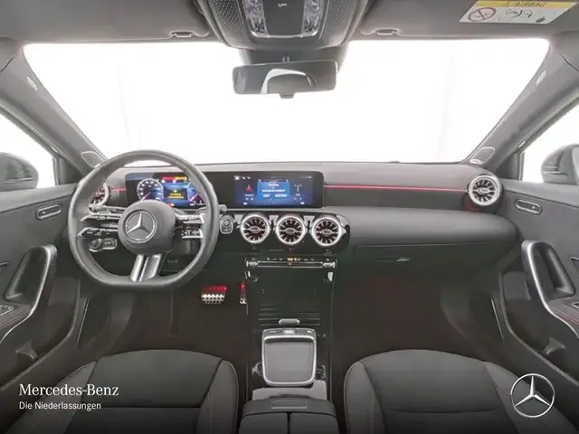 Mercedes-Benz A 220