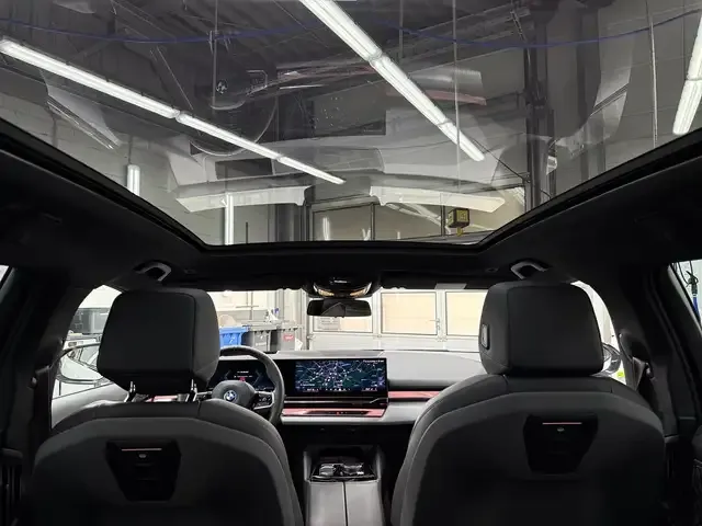 BMW i5