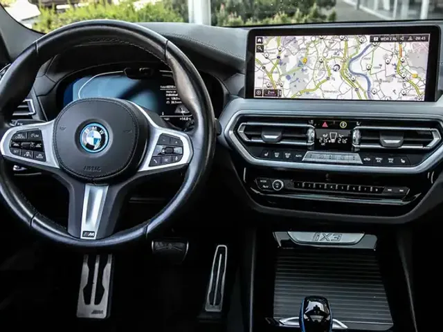 BMW iX3
