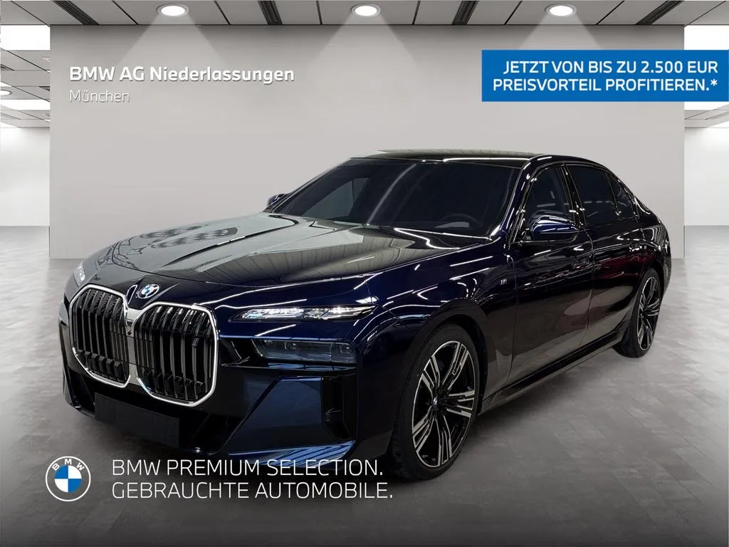 BMW i7