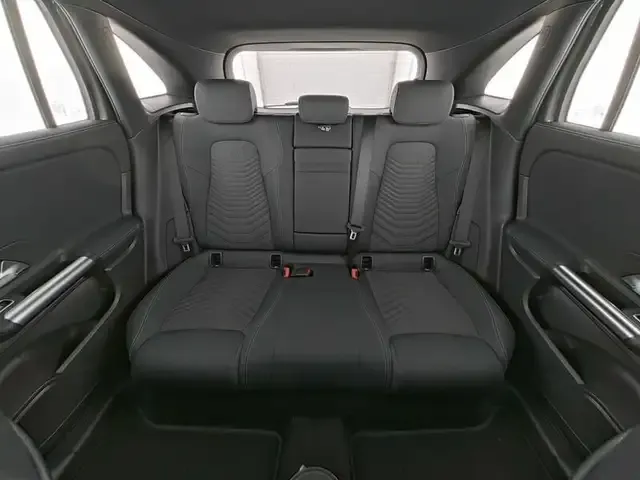 Mercedes-Benz EQA 300