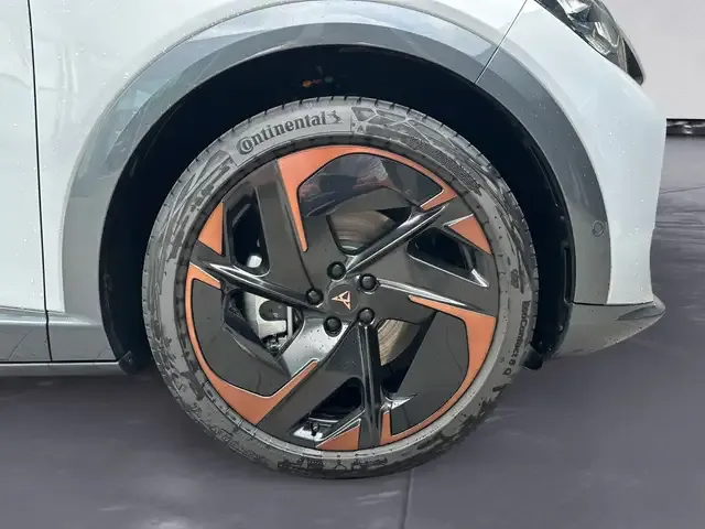 CUPRA Tavascan