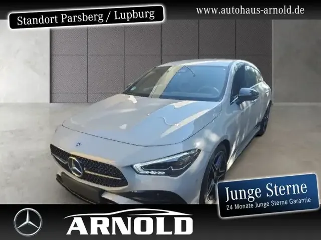 Mercedes-Benz CLA 200