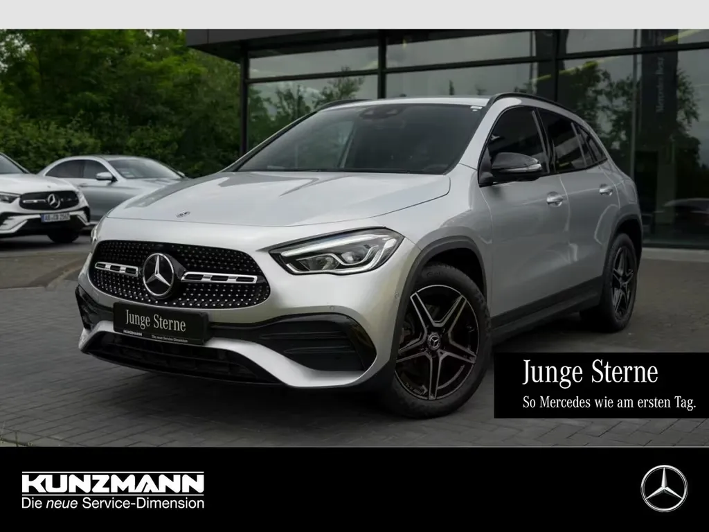 Mercedes-Benz GLA 250