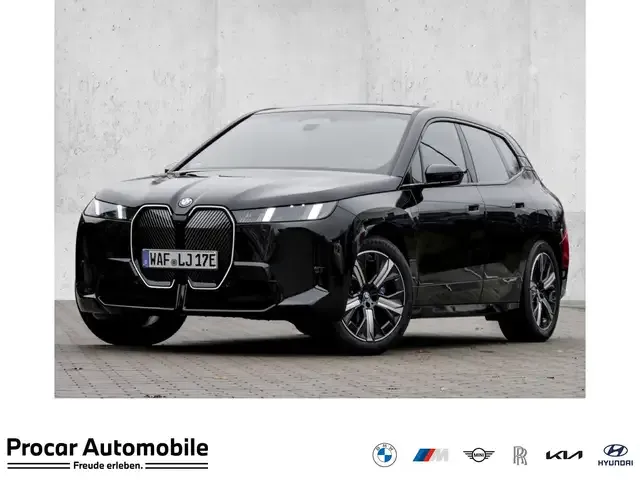 BMW iX