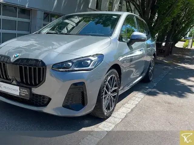 BMW 220