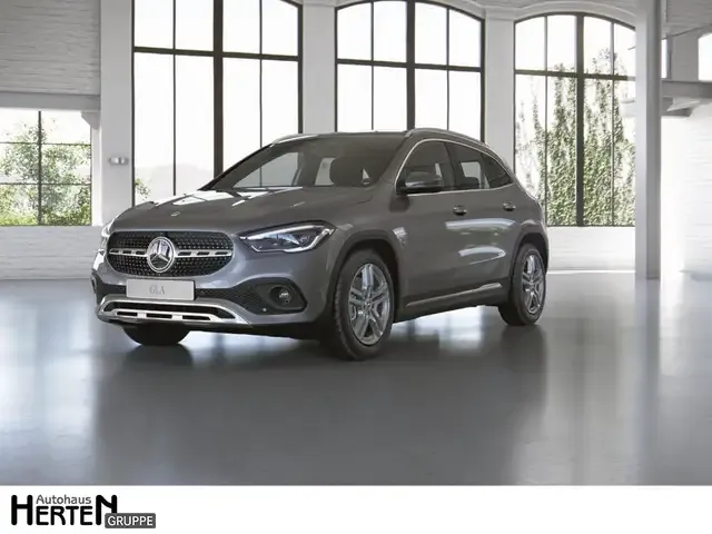 Mercedes-Benz GLA 220