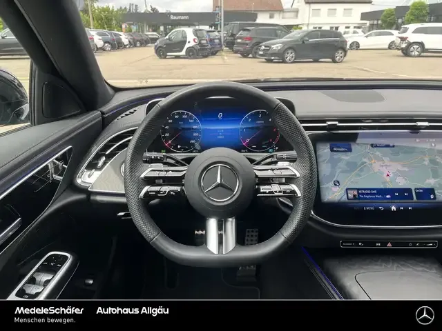 Mercedes-Benz E 220