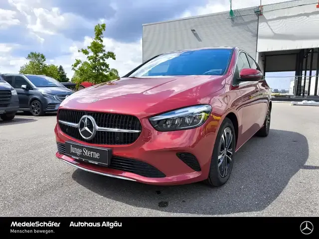 Mercedes-Benz B 220