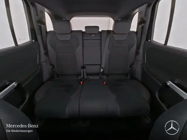 Mercedes-Benz EQB 300
