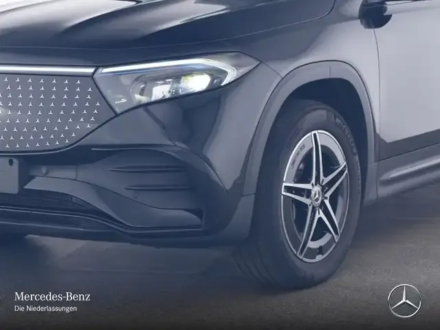 Mercedes-Benz EQB 300