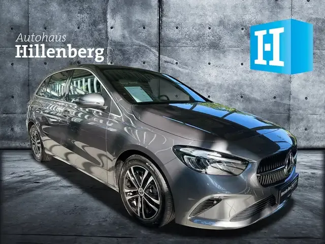 Mercedes-Benz B 180