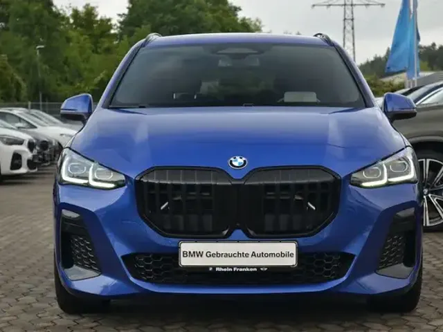 BMW 218